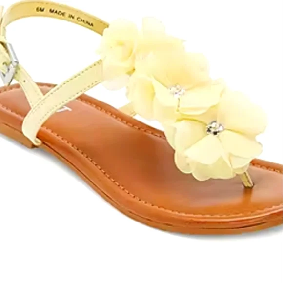 Women's Sandals - Picture 1 of 4